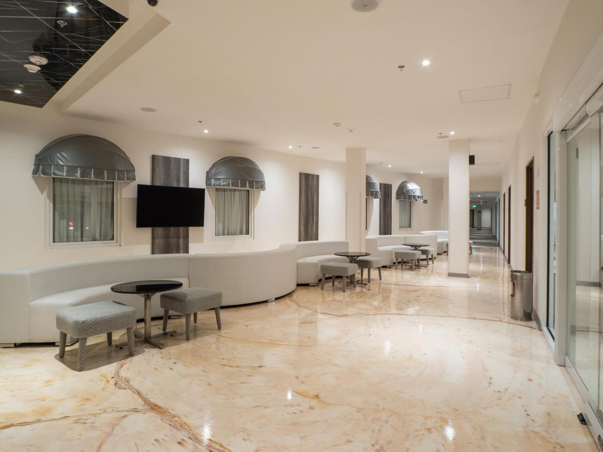 סיודאד חוארס Hotel Mesaluna Short & Long Stay מראה חיצוני תמונה