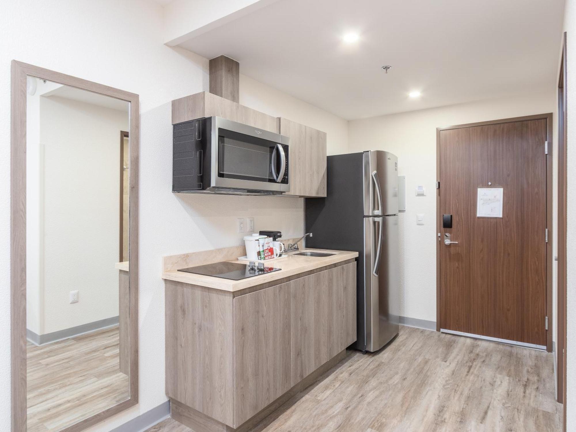 סיודאד חוארס Hotel Mesaluna Short & Long Stay מראה חיצוני תמונה