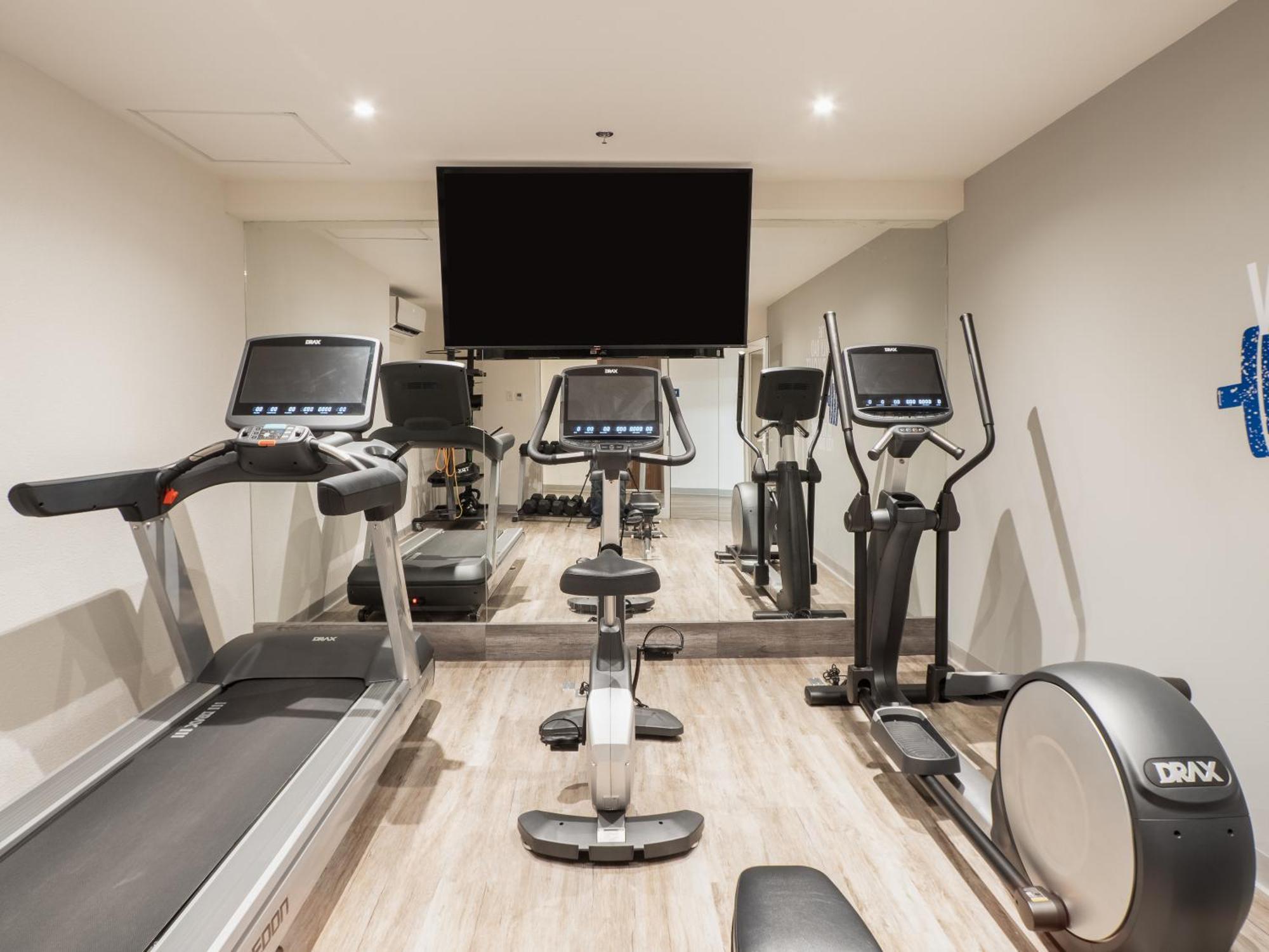 סיודאד חוארס Hotel Mesaluna Short & Long Stay מראה חיצוני תמונה